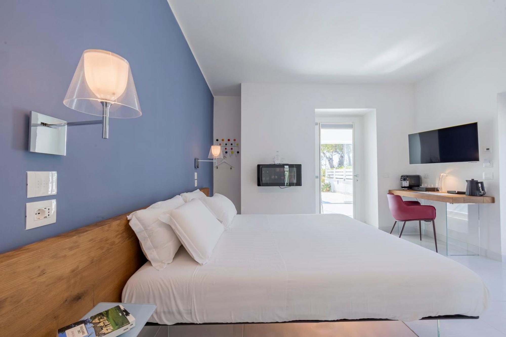 Aquamaris Design Suite & Spa Paestum Exterior photo
