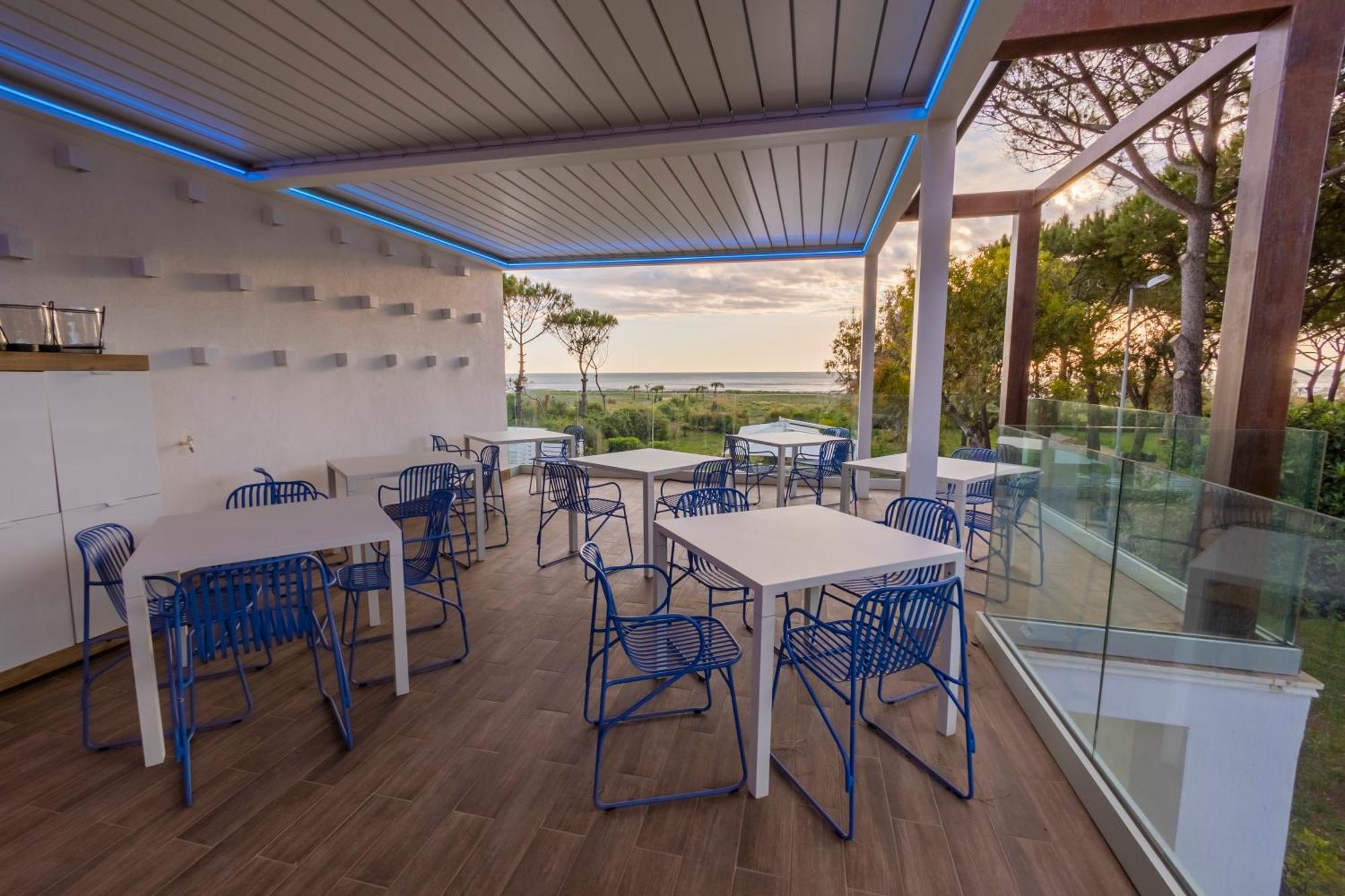 Aquamaris Design Suite & Spa Paestum Exterior photo