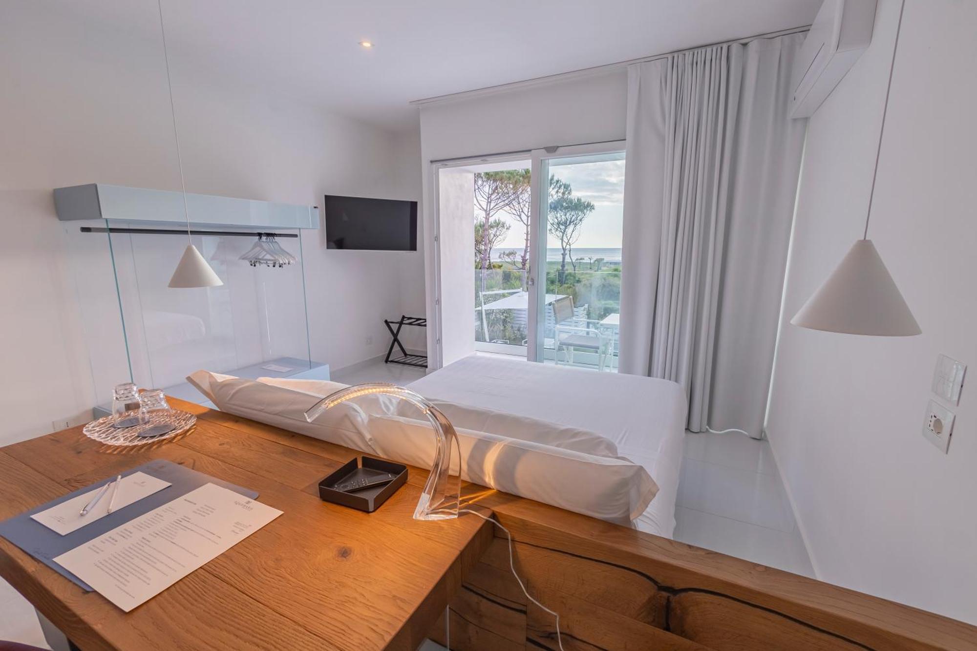 Aquamaris Design Suite & Spa Paestum Exterior photo