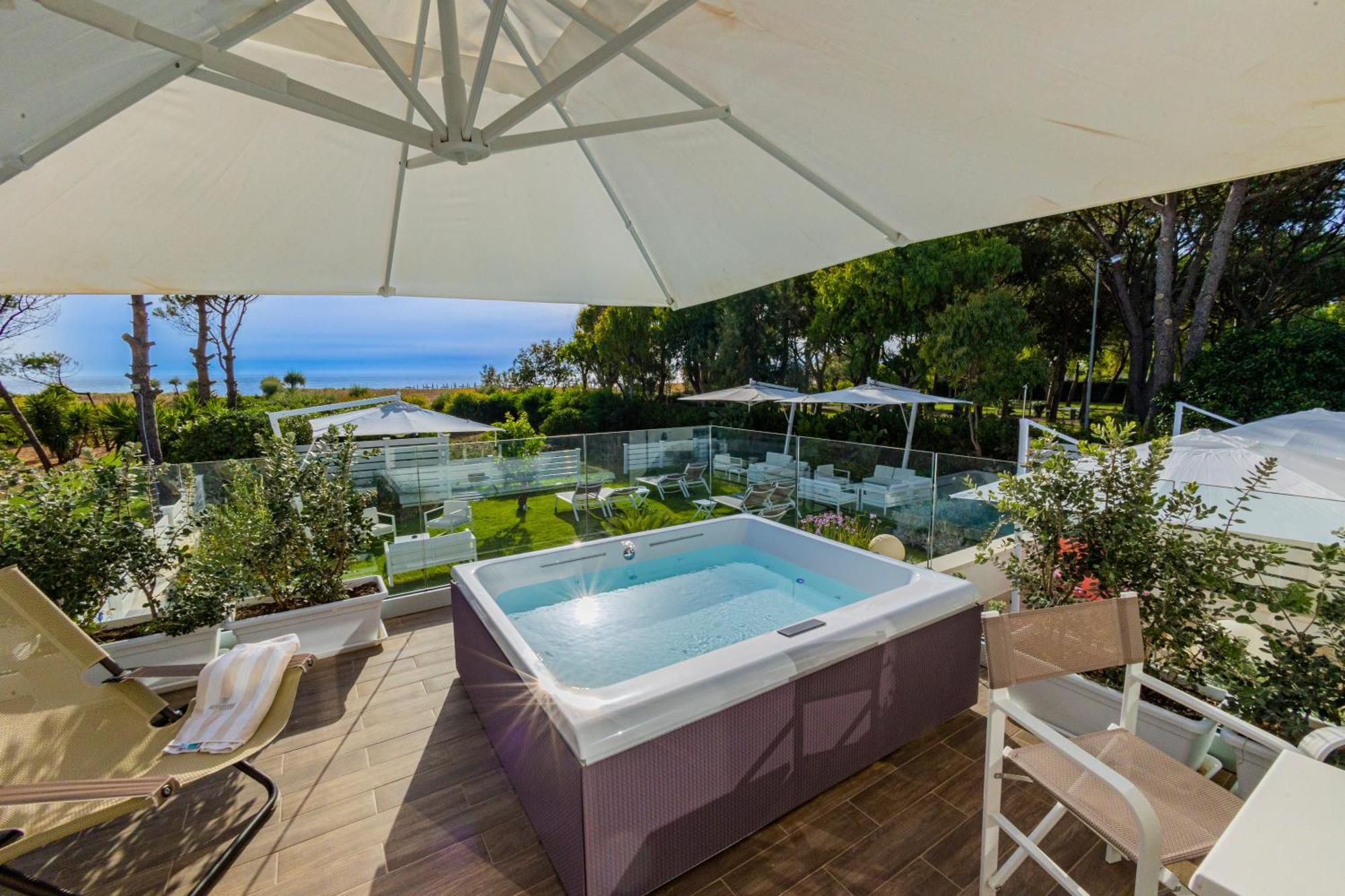 Aquamaris Design Suite & Spa Paestum Exterior photo